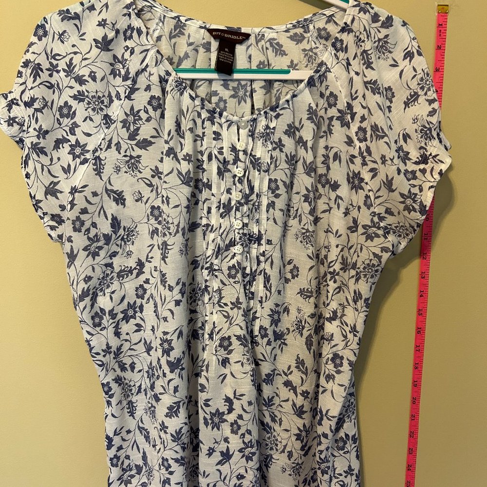 XL Top - Navy & White